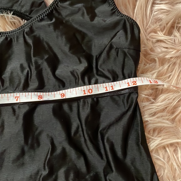 Sexy Bodysuit Urban Outfitters READ FIRST Size Medium - Picture 7 of 10